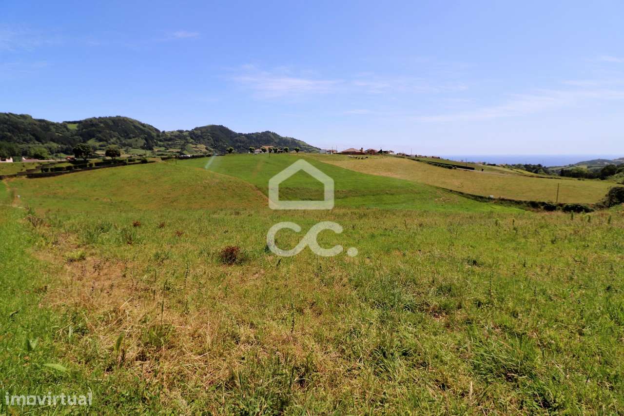 Terreno Rústico de 5.574,00 m2 - Nossa Senhora dos Remédios - Povoação - Grande imagem: 5/6