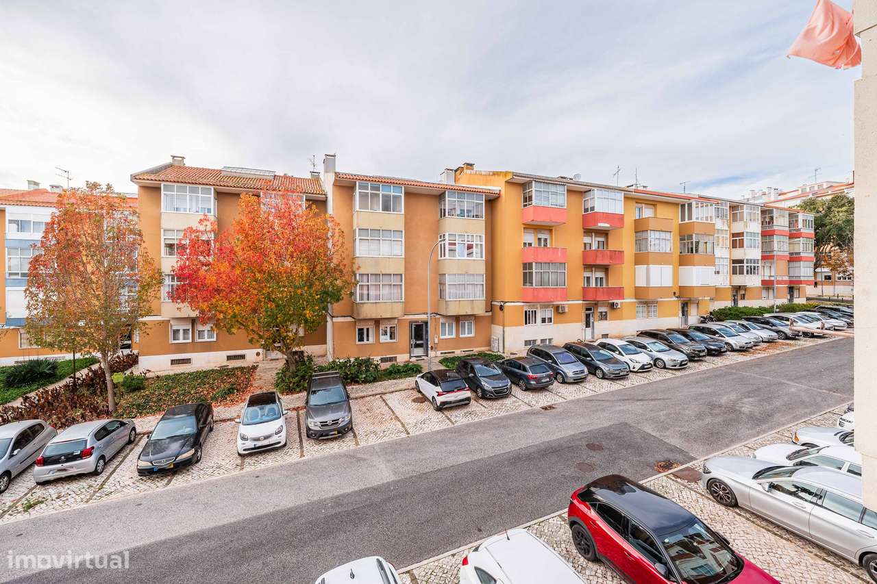 T2 a escassos passos da estação de comboio de Barcarena-35