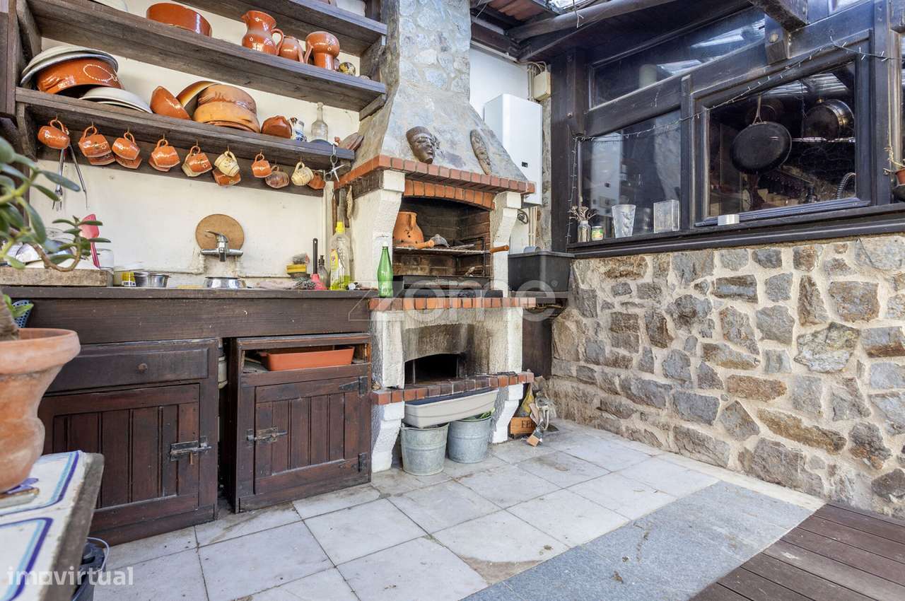 Moradia T5 a 3 minutos a pé da Praia de Carcavelos-28