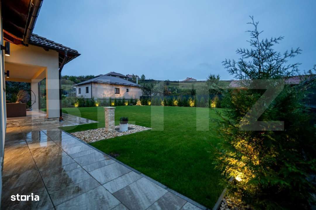 Casa de vanzare, cu 5 camere, 280 mp, zona Nord - Imagine principală: 5/18