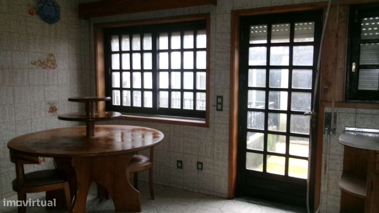 Venda - Moradia T5 - Grande imagem: 5/7