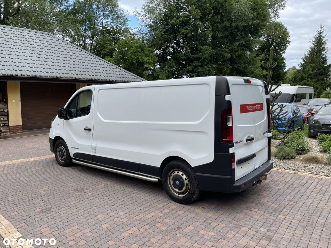 Renault Trafic - 16