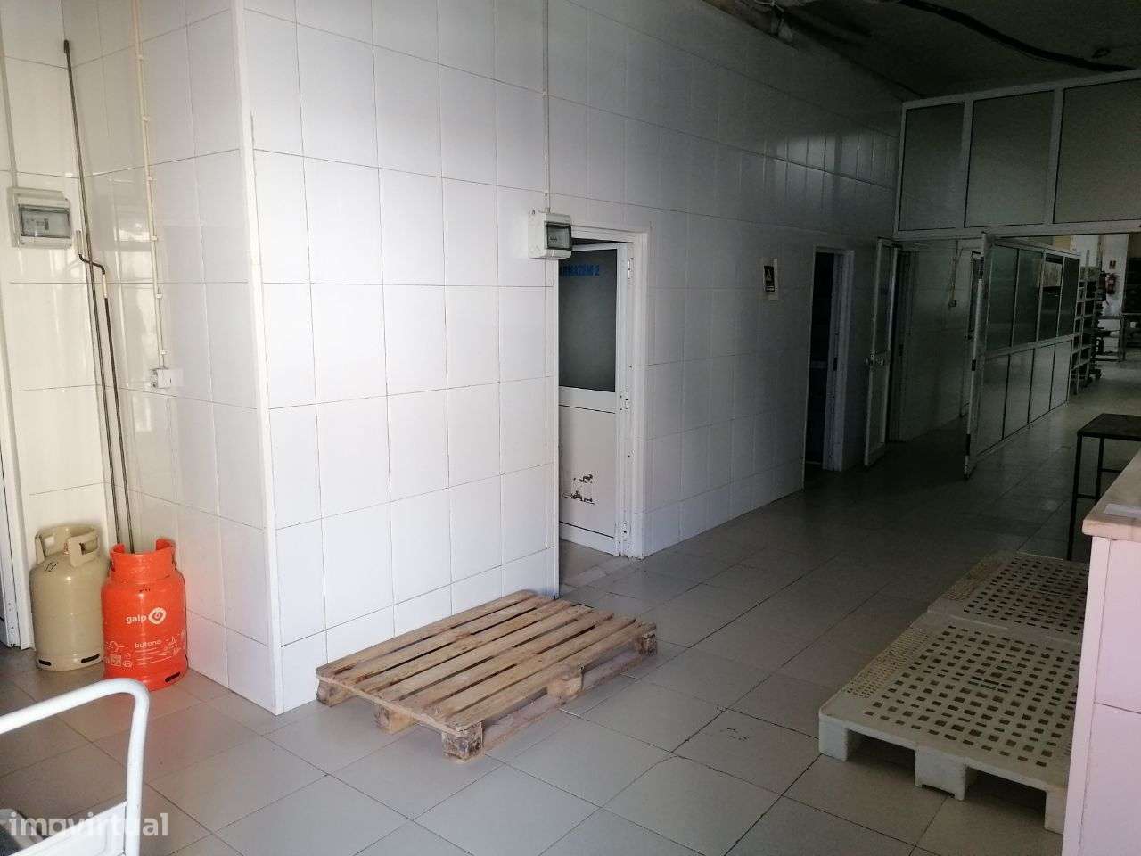 Trespassa-se Fábrica de Pastelaria em Lisboa completamente equipada - Grande imagem: 5/11