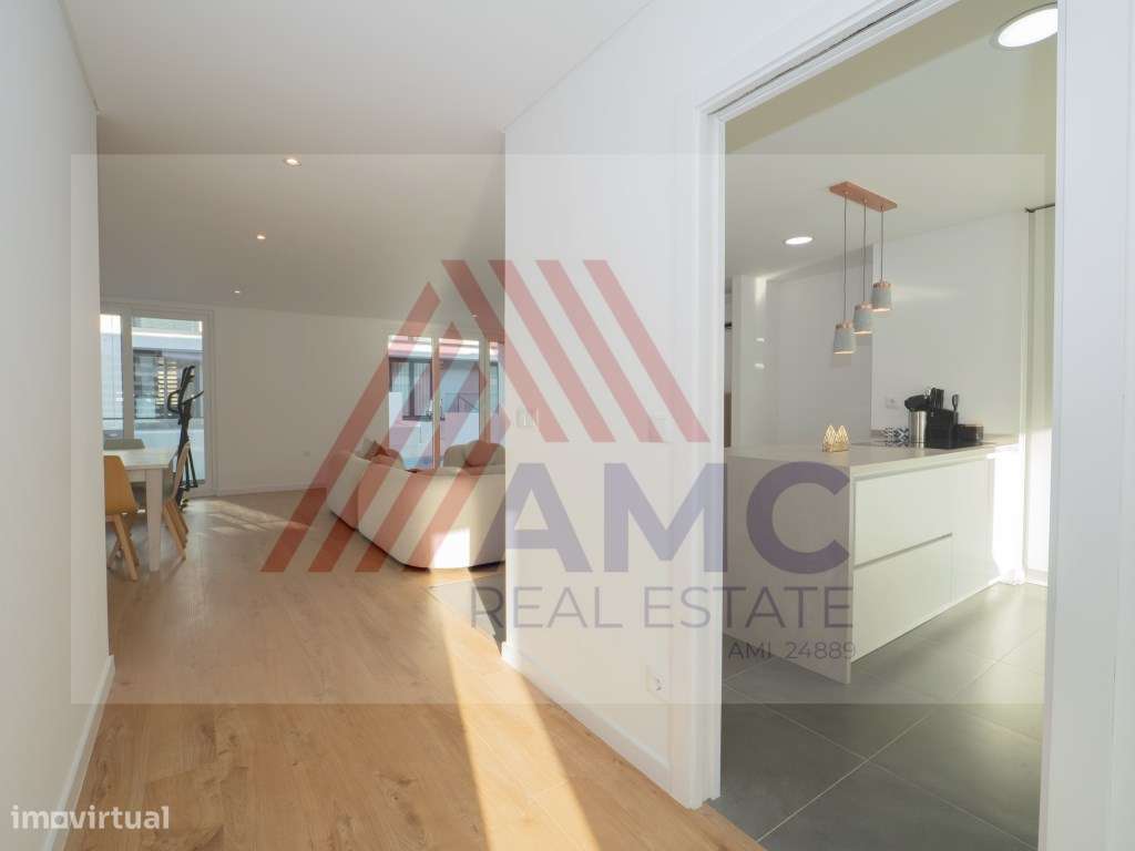 VENDE-SE MORADIA T3 NOVA COM PISCINA PRIVATIVA E GARAGEM-14