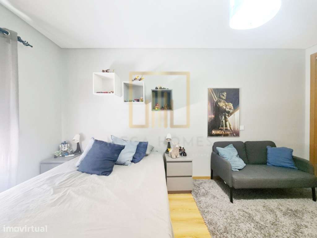Apartamento T3 com Terraço e 3 WC, em Lagoa.-48