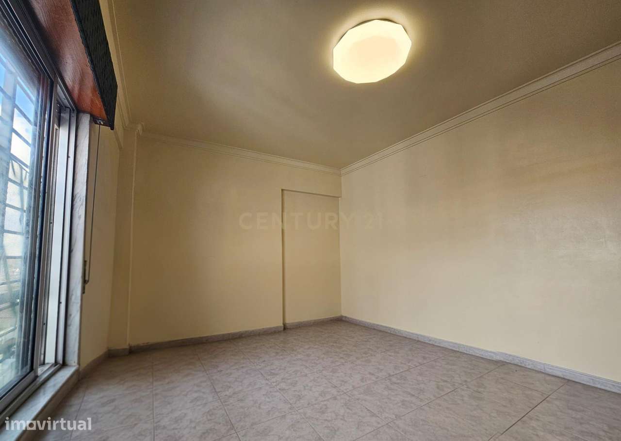 Apartamento T2 – Avenida do Brasil - Grande imagem: 3/16