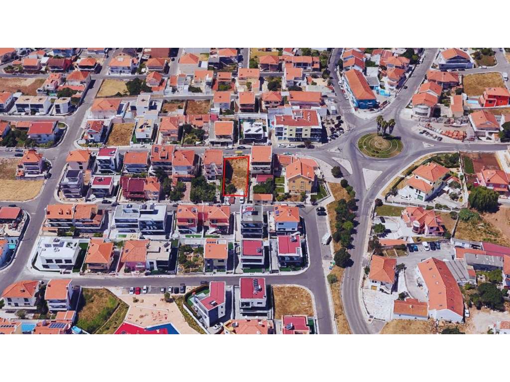 Terreno Urbano com Excelente Localização para Venda em Famões, Odiv... - Grande imagem: 5/5