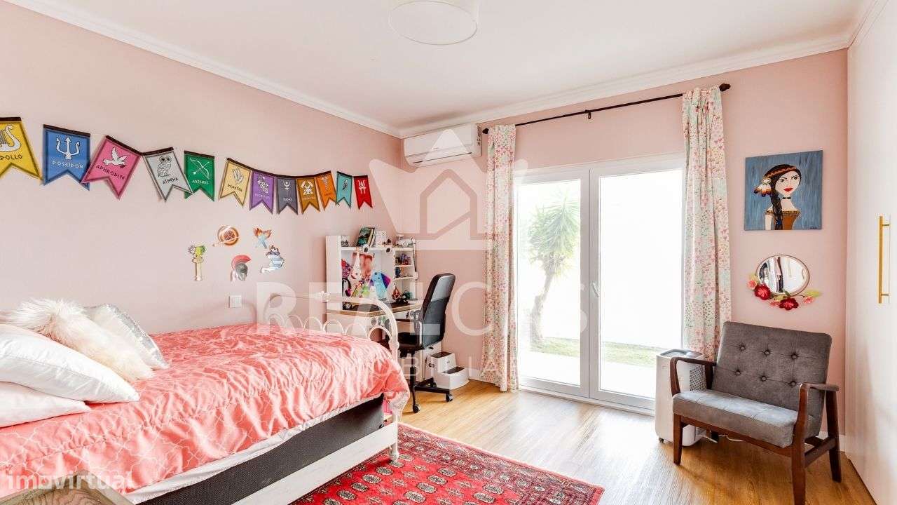 Moradia Térrea T5 em Marinha Grande-28