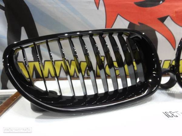 Grelha frontal BMW E60, E61 2003-2010 preto piano brilhante M-Performance Look - 4