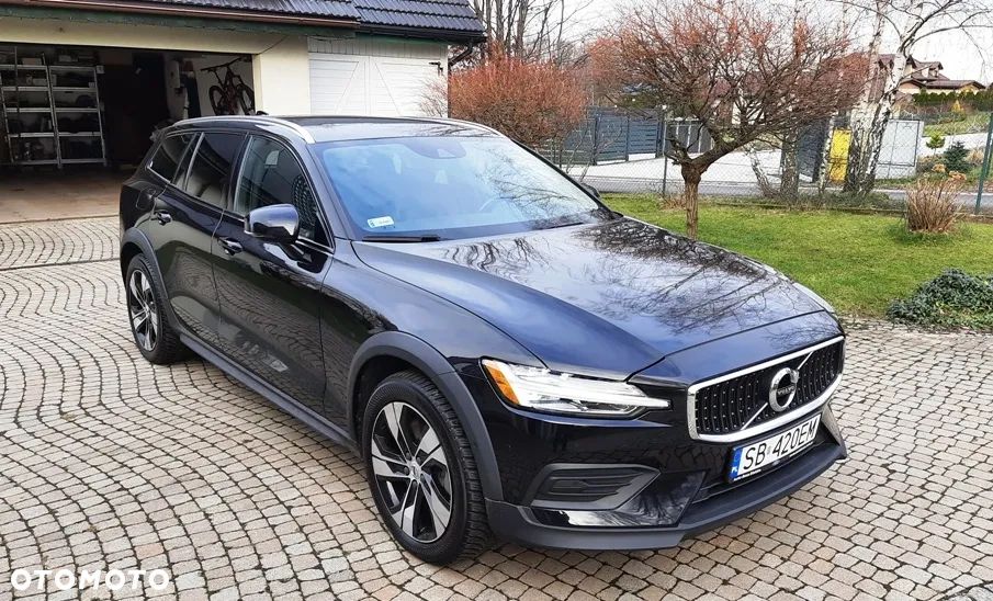 Volvo V60 Cross Country T5 AWD Geartronic - 1