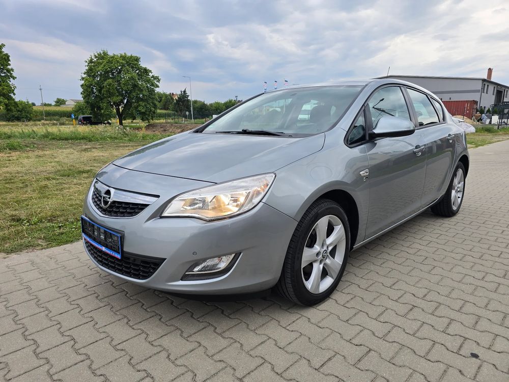 Opel Astra J (2009-2019) 1.4 T Enjoy 2012