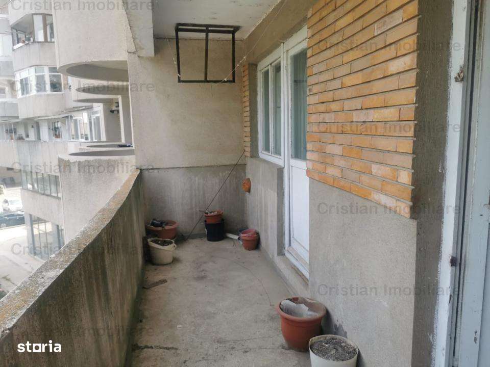 EXCLUSIVITATE! 4 cam zona Esplanada Dunarii, 105 mp+terasa+boxa, etaj - Imagine principală: 4/14