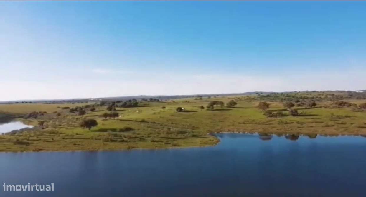 Terreno com 97.000m2 em Alqueva, Reguengos de Monsaraz - Grande imagem: 2/15