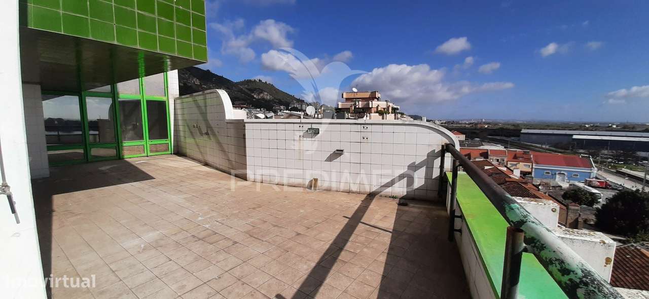 Escritório com terraço e vista rio, Vila Franca de Xira, Lisboa - Grande imagem: 2/25