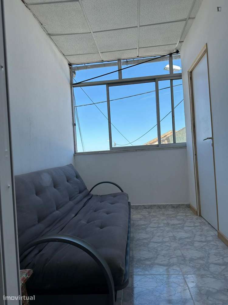 Quarto - localizado em Lisbon - Grande imagem: 3/20