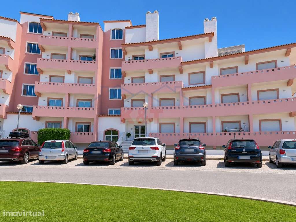 T2 com piscina e garagem na Praia da Rocha-17