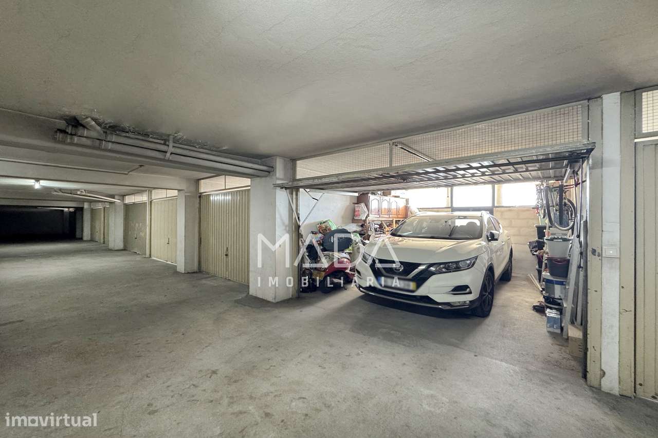 SEMI-RENOVADO Apart. T3 c/garagem na zona da Taberna Belga em Braga-17