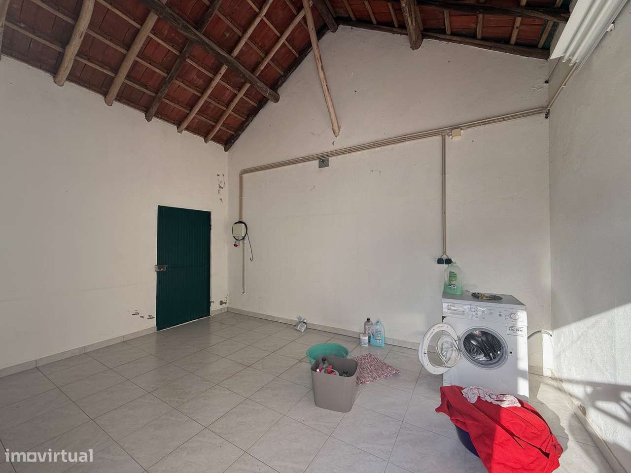 Quintinha com habitação, armazéns e terreno - Rio Maior-29