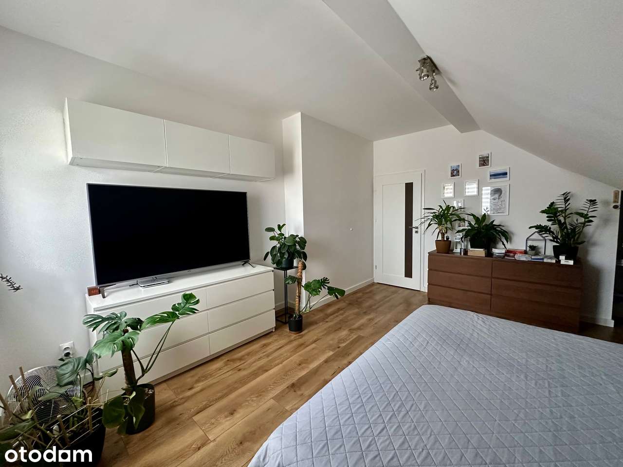 Duży dwupoziomowy apartament z sauną 89 mkw-10