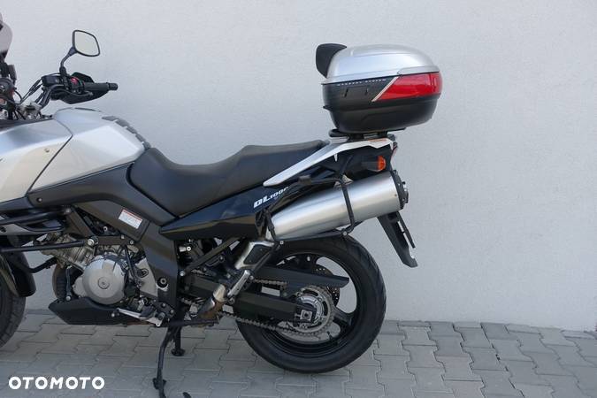 Suzuki V-STROM - 16