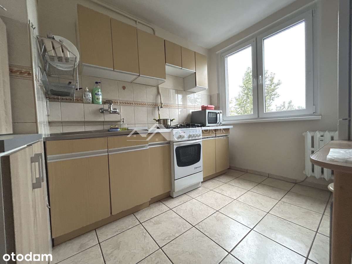 Klucze w biurze 2pok osobna kuchnia / U. Ekonomicz-1