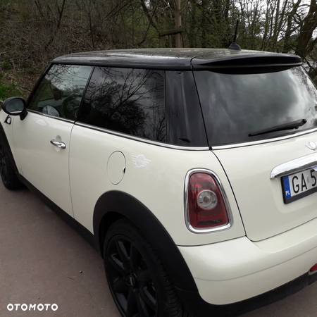 MINI Cooper Standard - 4