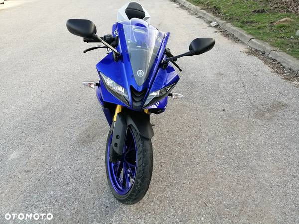 Yamaha YZF - 10