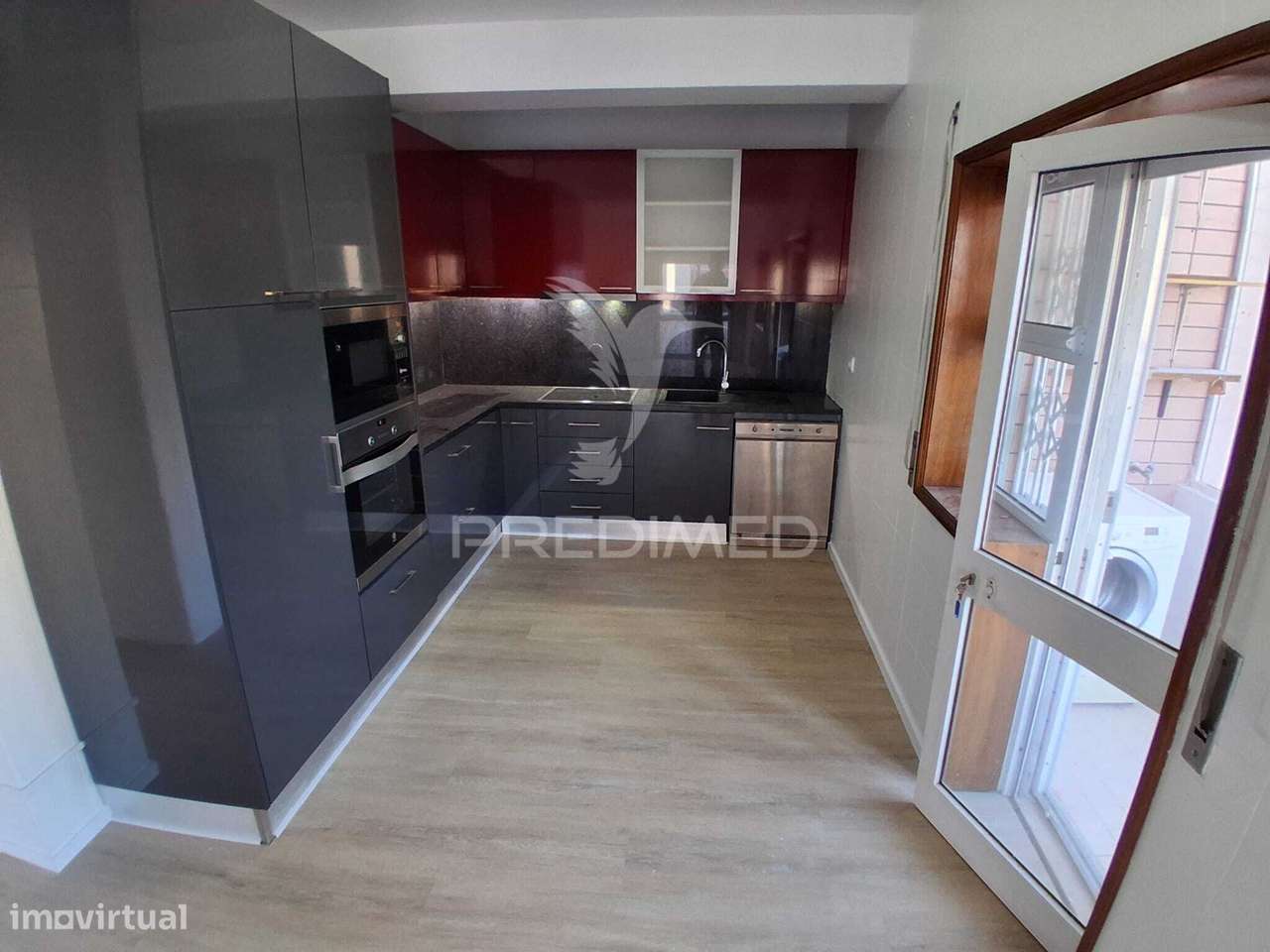 Apartamento T2 em Baguim do Monte junto ao metro - Grande imagem: 2/19