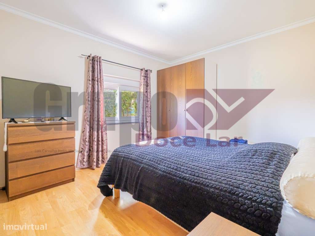 Moradia Isolada T5 com Garagem e anexo em Quinta do Conde-25