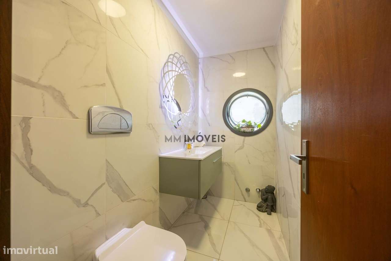 Moradia T3+1 | Maia | Piscina | Terraço | Jardim | Box Fechada - Grande imagem: 5/60