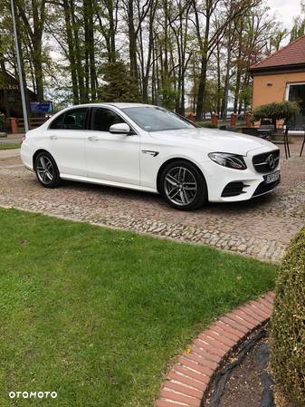 Mercedes-Benz Klasa E 220 d 4-Matic 9G-TRONIC - 2