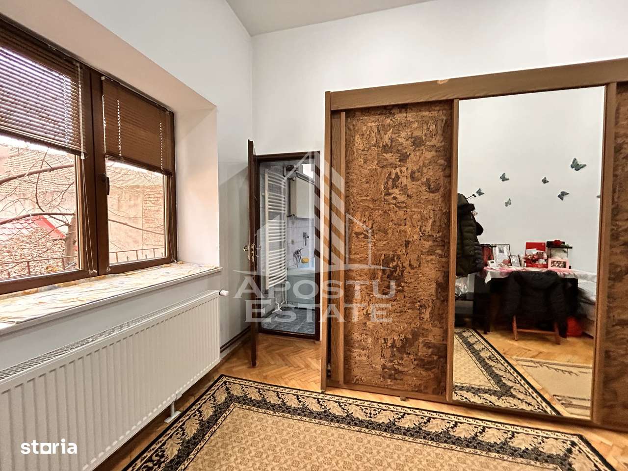 Apartament elegant, 2 camere, într-un palat istoric – Zona Iosefin - Imagine principală: 4/11