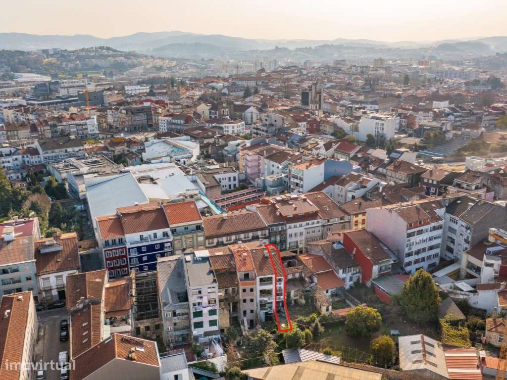 Edifício de rendimento no centro histórico de Braga - Rua de Santo ... - Grande imagem: 4/42