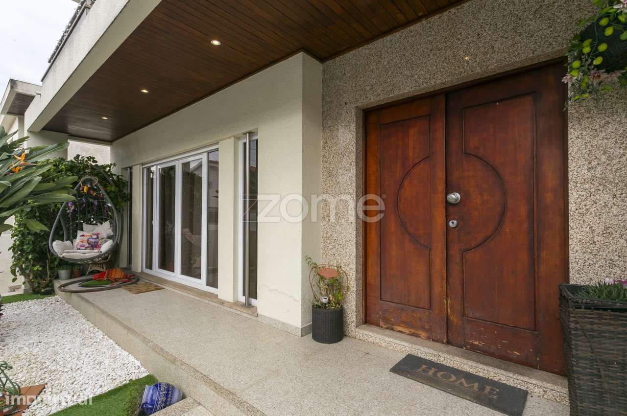 Moradia T4 de 3 Frentes com 271.45m2 Urbanização Lidador - Grande imagem: 3/48