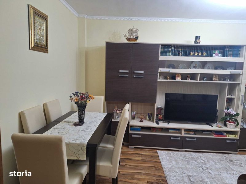 Apartamet de vanzare