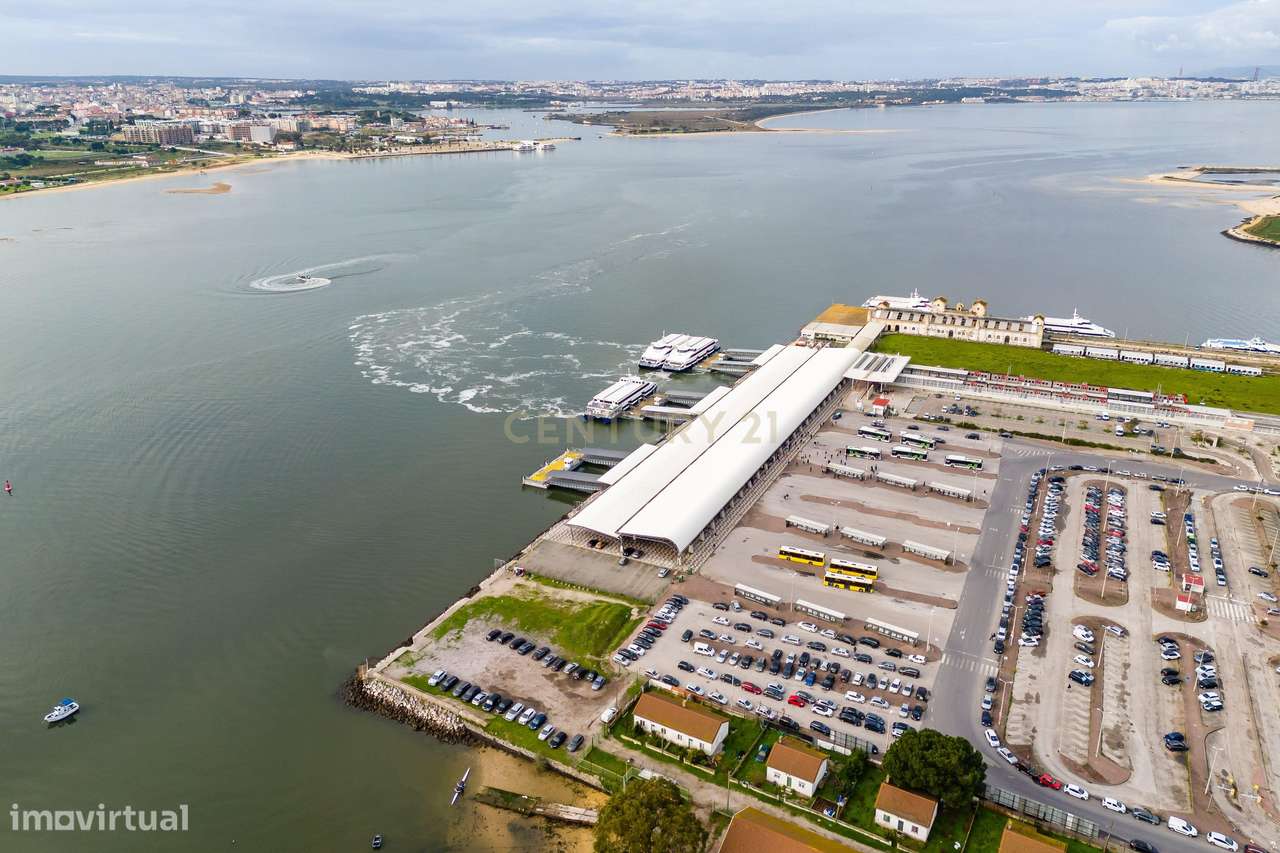 apartamento T2 no Barreiro-23