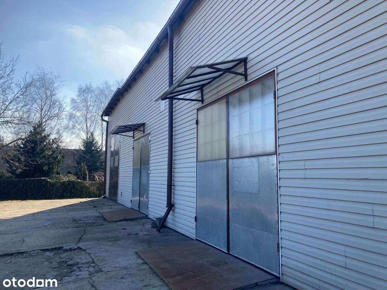 Budynek wolnostojący z trzema halami - Pełny obrazek: 1/8