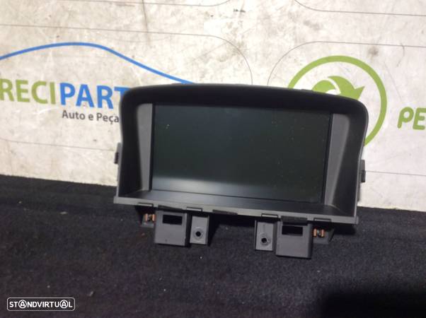 Display Central Chevrolet Cruze 95196687 - 1