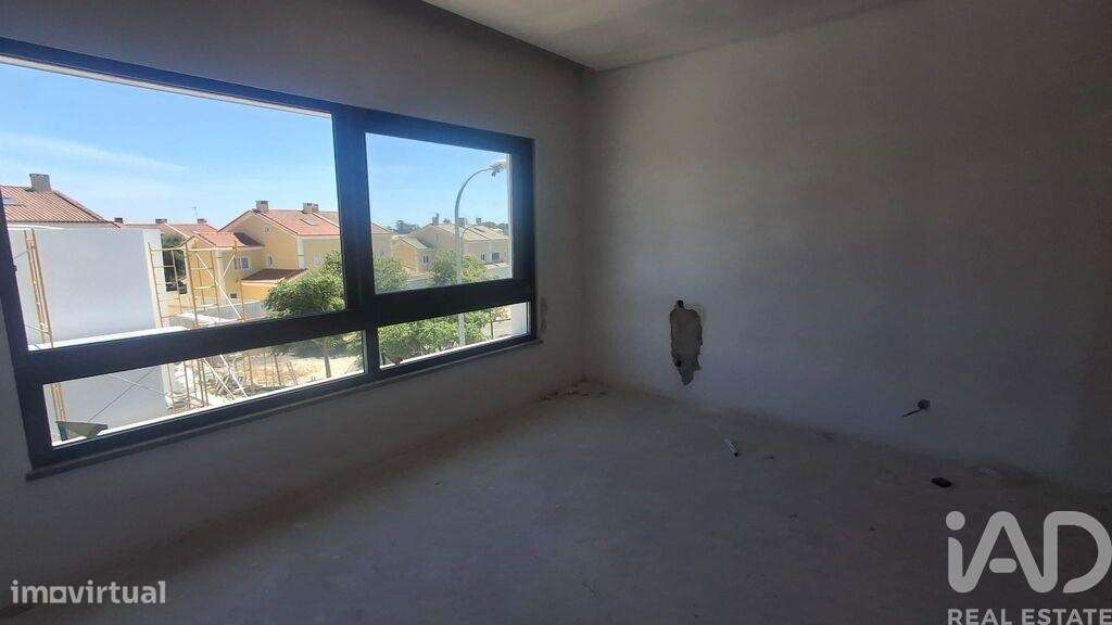 Casa / Villa T4 em Rio de Mouro de 288,00 m2 - Grande imagem: 4/16