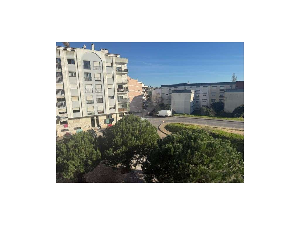 Apartamento T3 em Rio de Mouro, Sintra-19