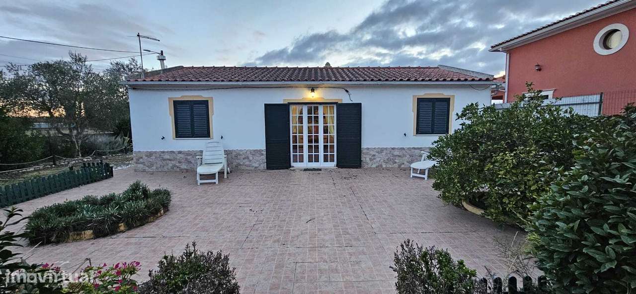 Moradia Térrea / Quintinha em Foros de Salvaterra-48