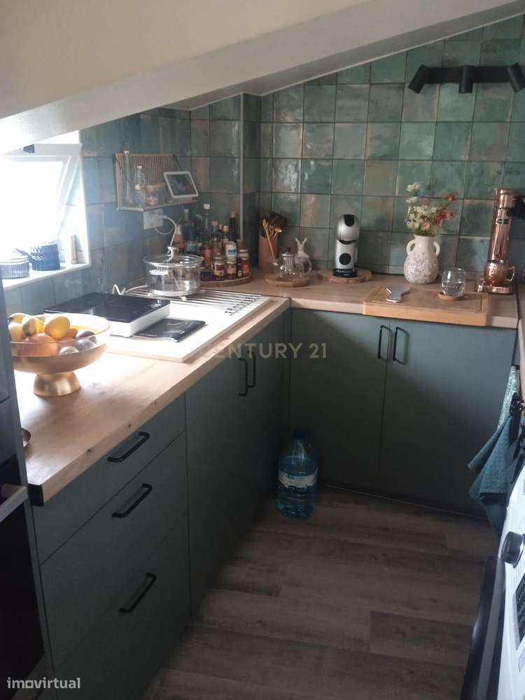 NAO PERCA ESTA GRANDE OPORTUNIDADE! SOTÃO TRANSFORMADO EM APARTAMENTO-5