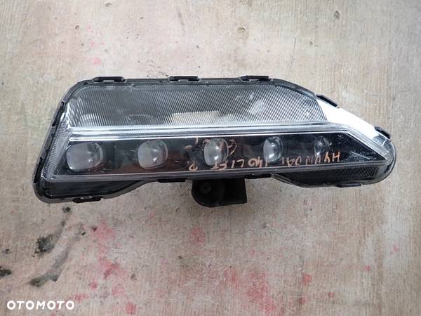 HYUNDAI I40 LIFT LAMPA DRL PRAWY PRZÓD 92202-3Z5 - 1