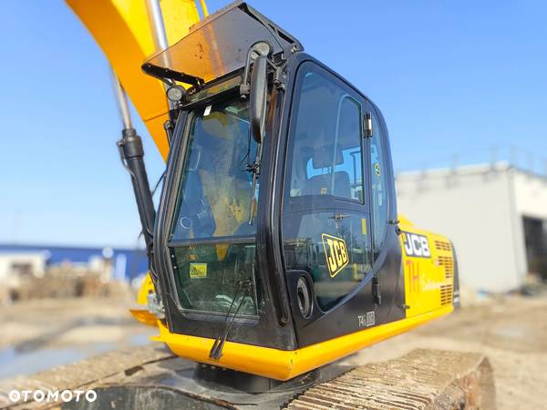 JCB JS220 LC - 10