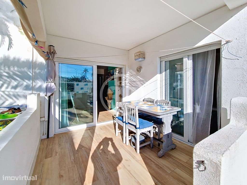 Apartamento com 1+1 quartos inserido num pequeno condomínio fechado...-16