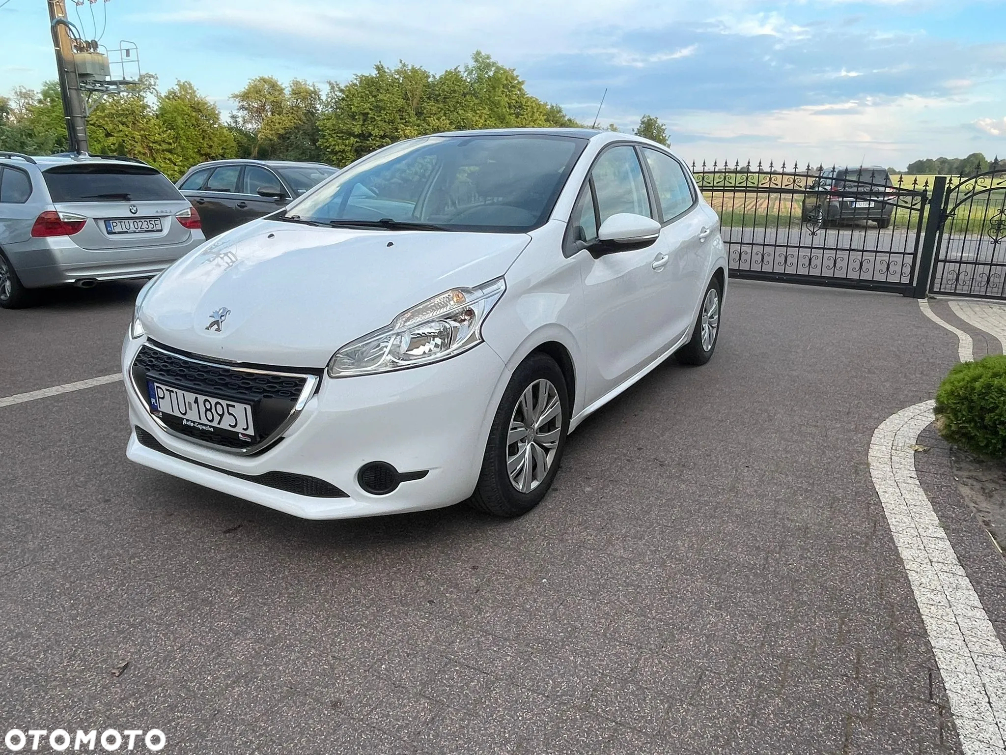 Peugeot 208 - 3