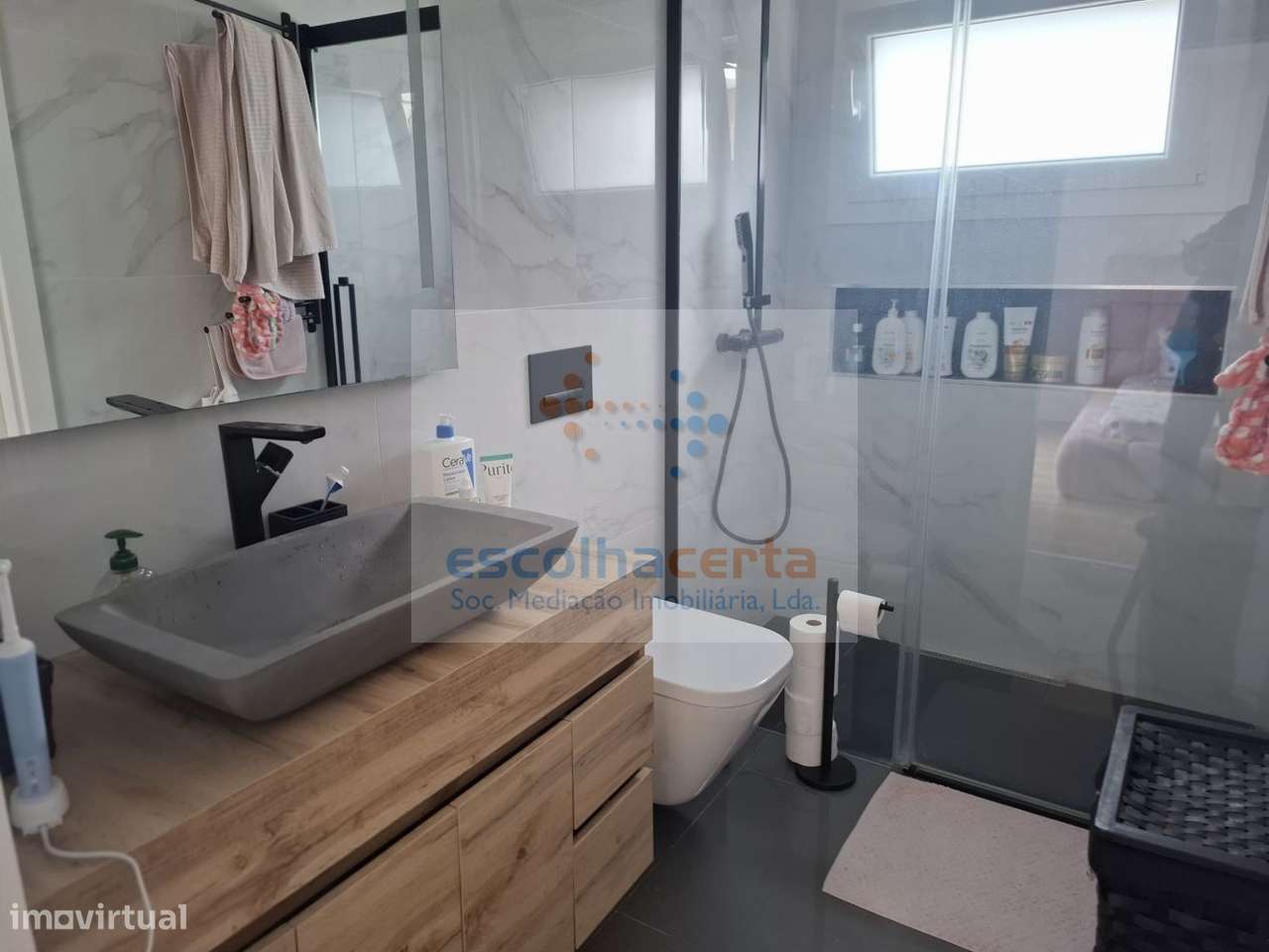 Oportunidade Excelente Moradia Térrea T4 Com Piscina de agua salgada-28