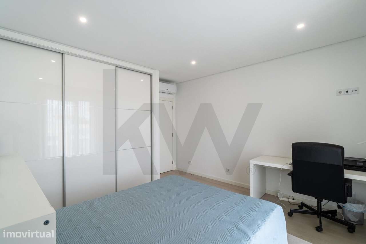 Exclusivo Apartamento T3 Contemporâneo de Alta Gama – Patacão, Faro-19