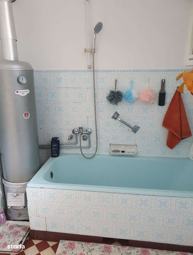 SC VIMAK vinde casa saseasca in loc.Maierus,Brasov .-9