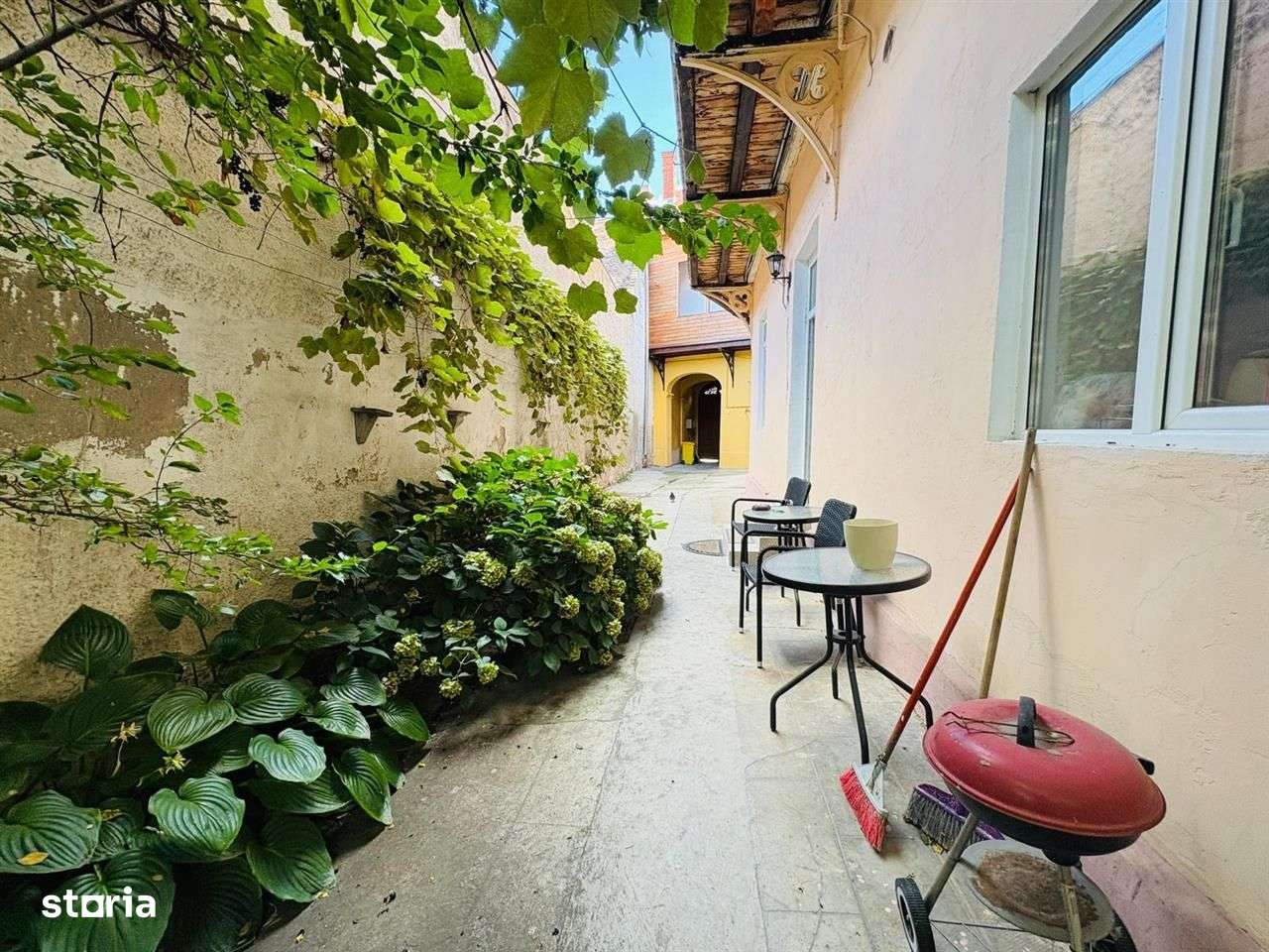 Ap cu 3 camere+pivnita mare, 65 mp utili, situat in Centrul Istoric-9